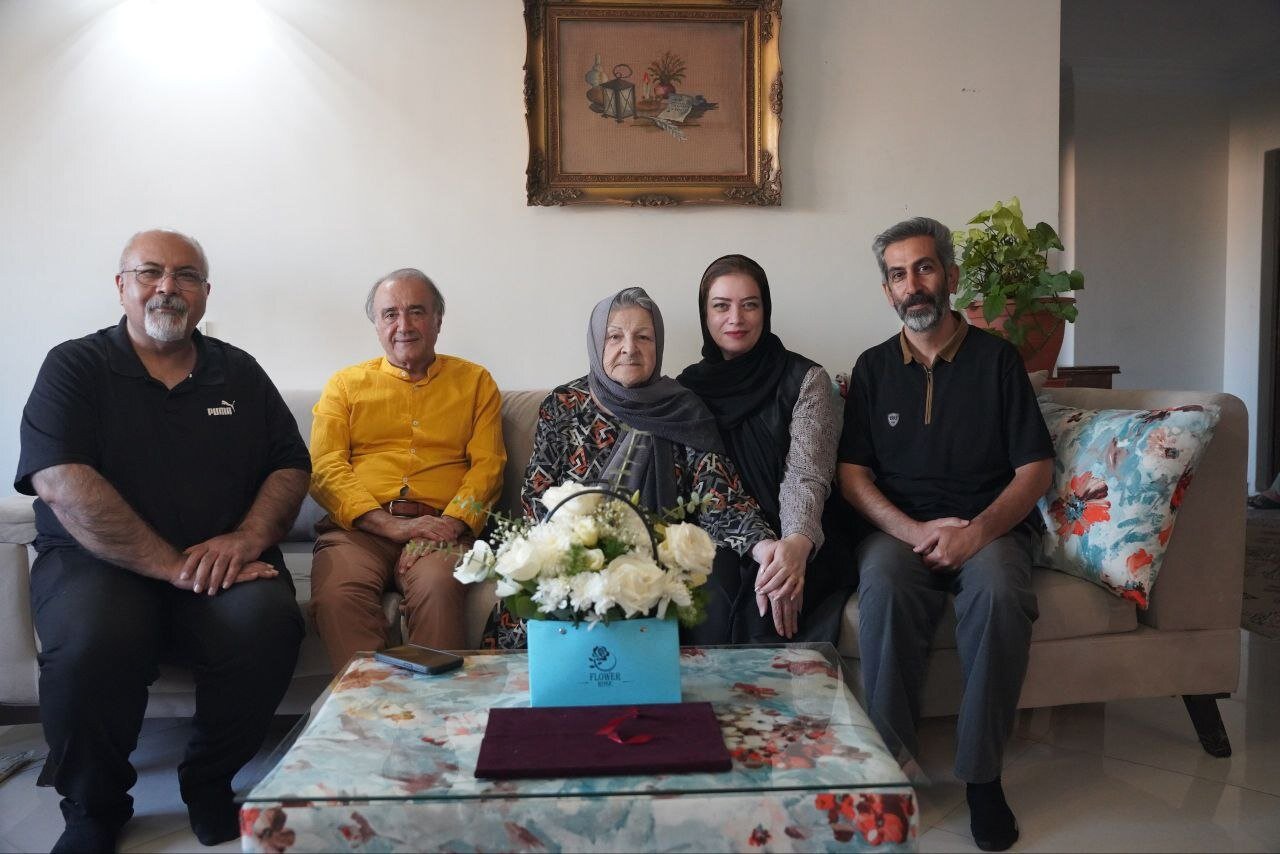آزیتا لاچینی در دیدار با هیات رئیسه خانه سینما: دیگر نمی‌توانیم مثل گذشته فعالیت کنیم