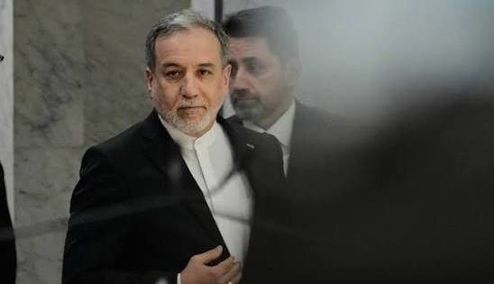 عراقچی: انعطاف ایران در موضوع هسته‌ای را به شدت تکذیب می‌کنم؛ منتظر پاسخ آمریکا هستیم