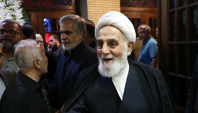 تحلیل مهاجری از مراسم ترحیم برادر ناطق نوری