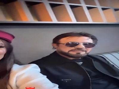 گشت و گذار بیژن مرتضوی و همسرش در تهران