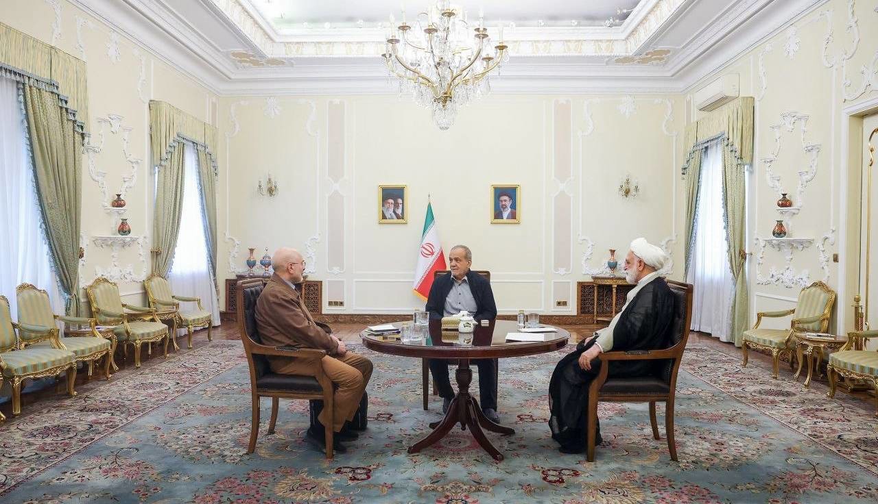 نشست سران قوا به‌میزبانی رئیس‌جمهور برگزار شد