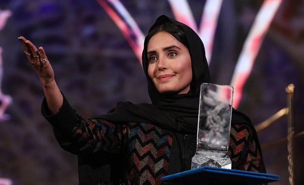 الناز شاکردوست به ایران برگردد زندانی می‌شود