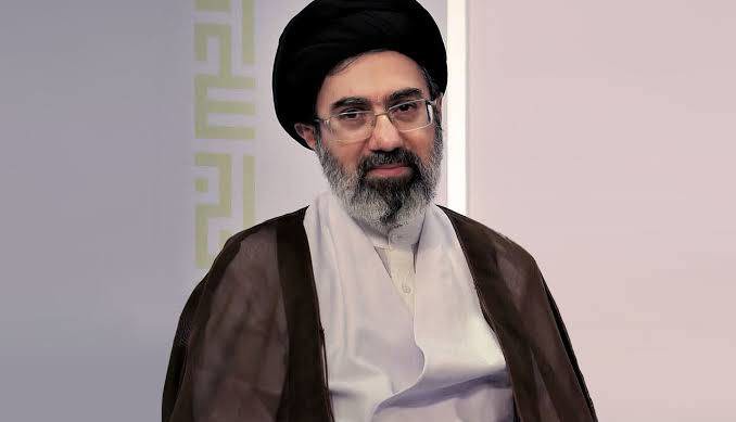 انتشار دستورات مهم و راهبردی فرمانده کل قوا در دیدار با فرماندهان ارشد نیروهای مسلح تا دقایقی دیگر